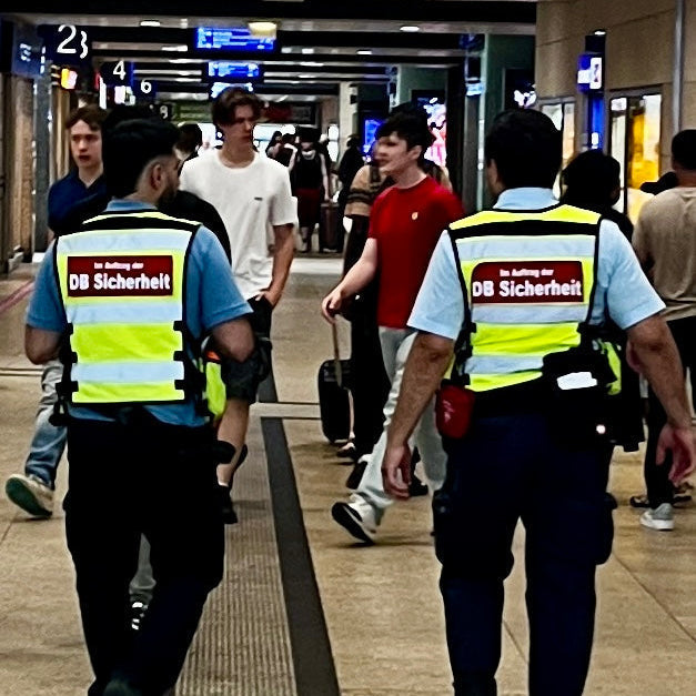 Hilfe rufen, ohne dass es jemand bemerkt